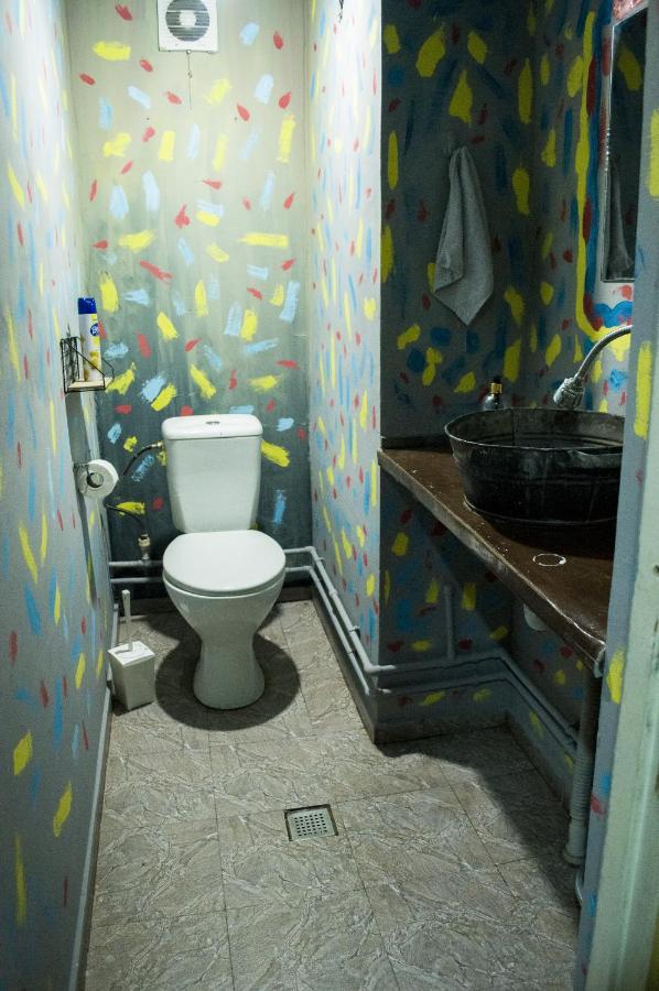 Your Room Hostel Tbilisi Ngoại thất bức ảnh