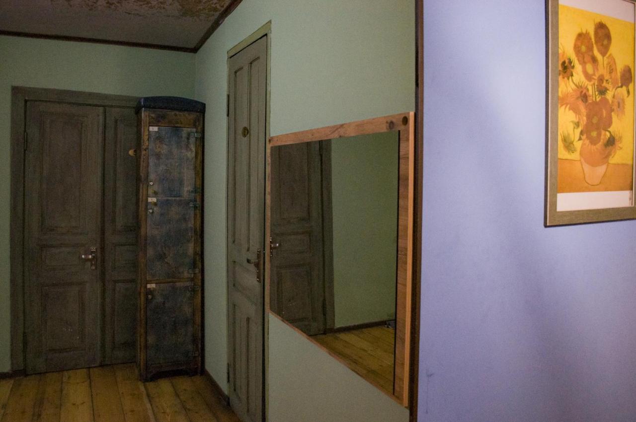 Your Room Hostel Tbilisi Ngoại thất bức ảnh