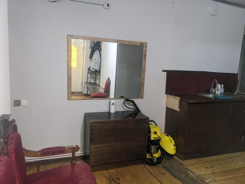 Your Room Hostel Tbilisi Ngoại thất bức ảnh
